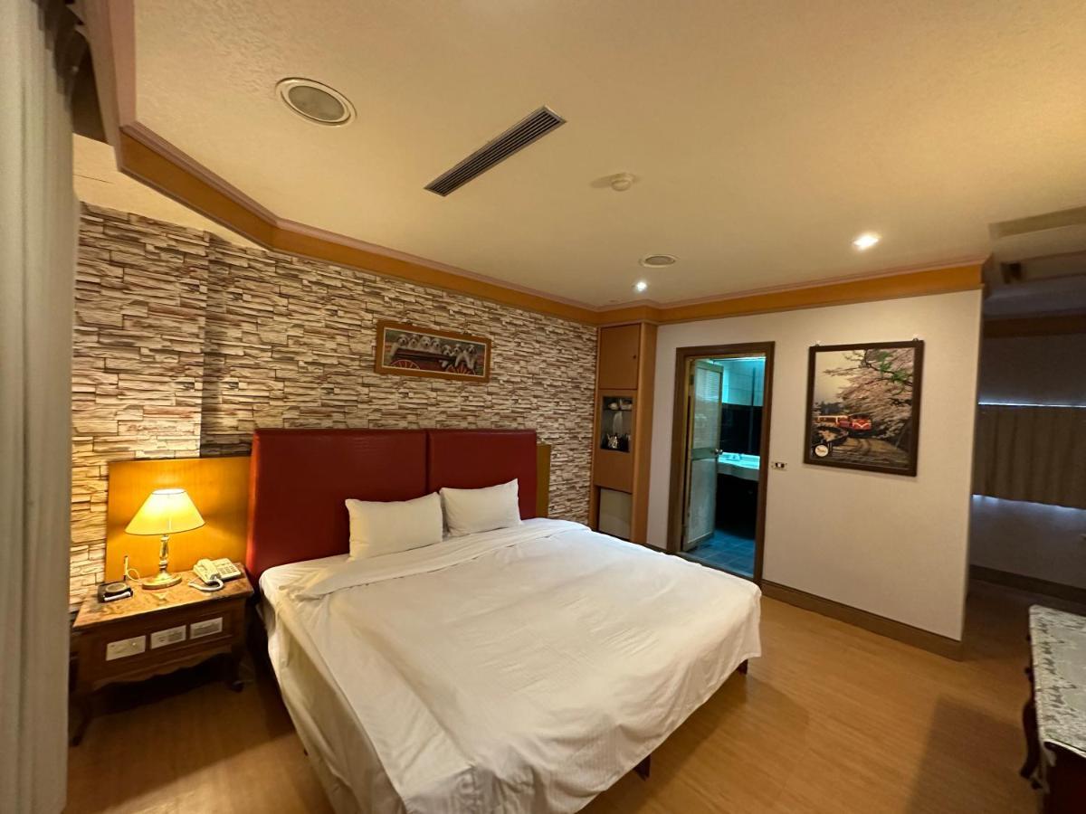 Wenpin Hotel - Pier 2 Kaohsiung Exteriör bild