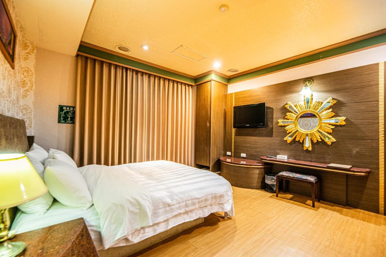Wenpin Hotel - Pier 2 Kaohsiung Exteriör bild