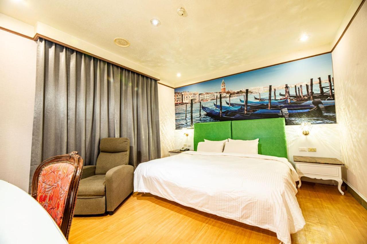 Wenpin Hotel - Pier 2 Kaohsiung Exteriör bild
