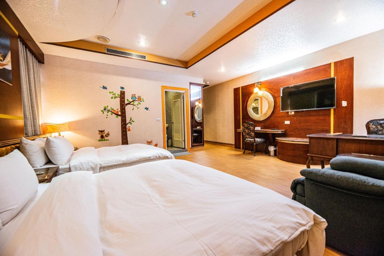 Wenpin Hotel - Pier 2 Kaohsiung Exteriör bild