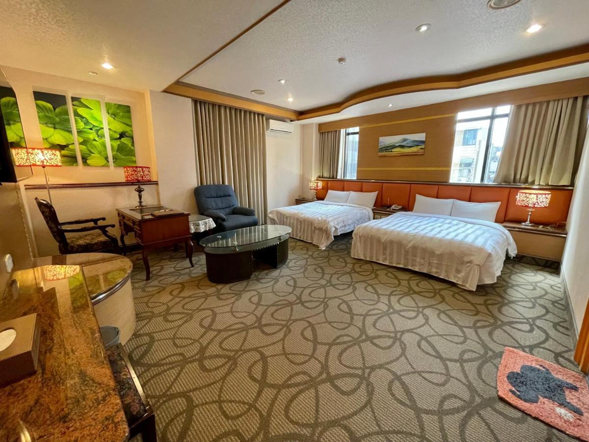 Wenpin Hotel - Pier 2 Kaohsiung Exteriör bild